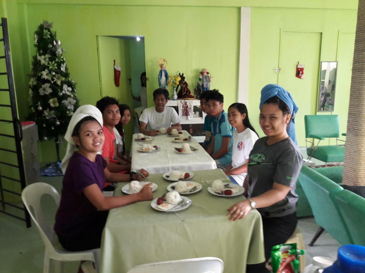 Green Bamboo Transient House Iloilo City Εξωτερικό φωτογραφία